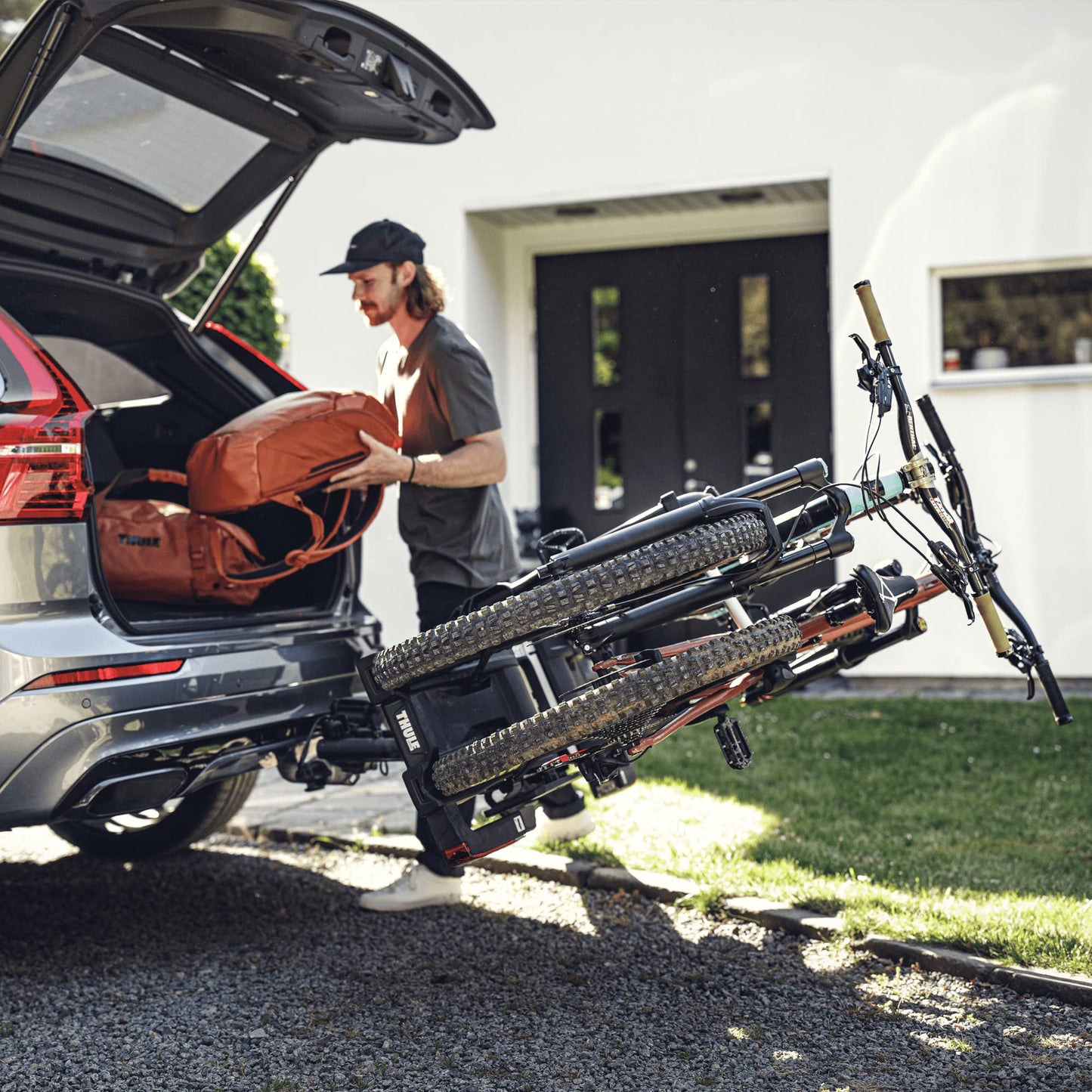 Thule EasyFold XT Fahrradträger, Fahrradträger Anhängerkupplung Black/Aluminum, 2 Bikes