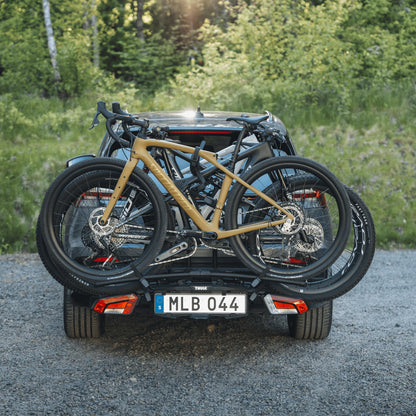 Thule EasyFold XT Fahrradträger, Fahrradträger Anhängerkupplung Black/Aluminum, 2 Bikes