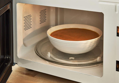Swan Nordic Frühstücksset, Wasserkocher, 1,7 l, 2200 W, Breitschlitz-Toaster, 2 Scheiben, digitale Mikrowelle 20 l, modernes Design, Holzoptik, grau